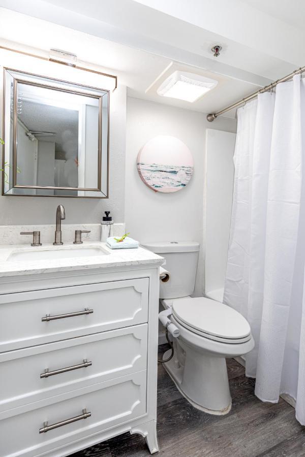 Appartement Beautifully Upgraded Studio Close To Waikiki Beach à Honolulu Extérieur photo